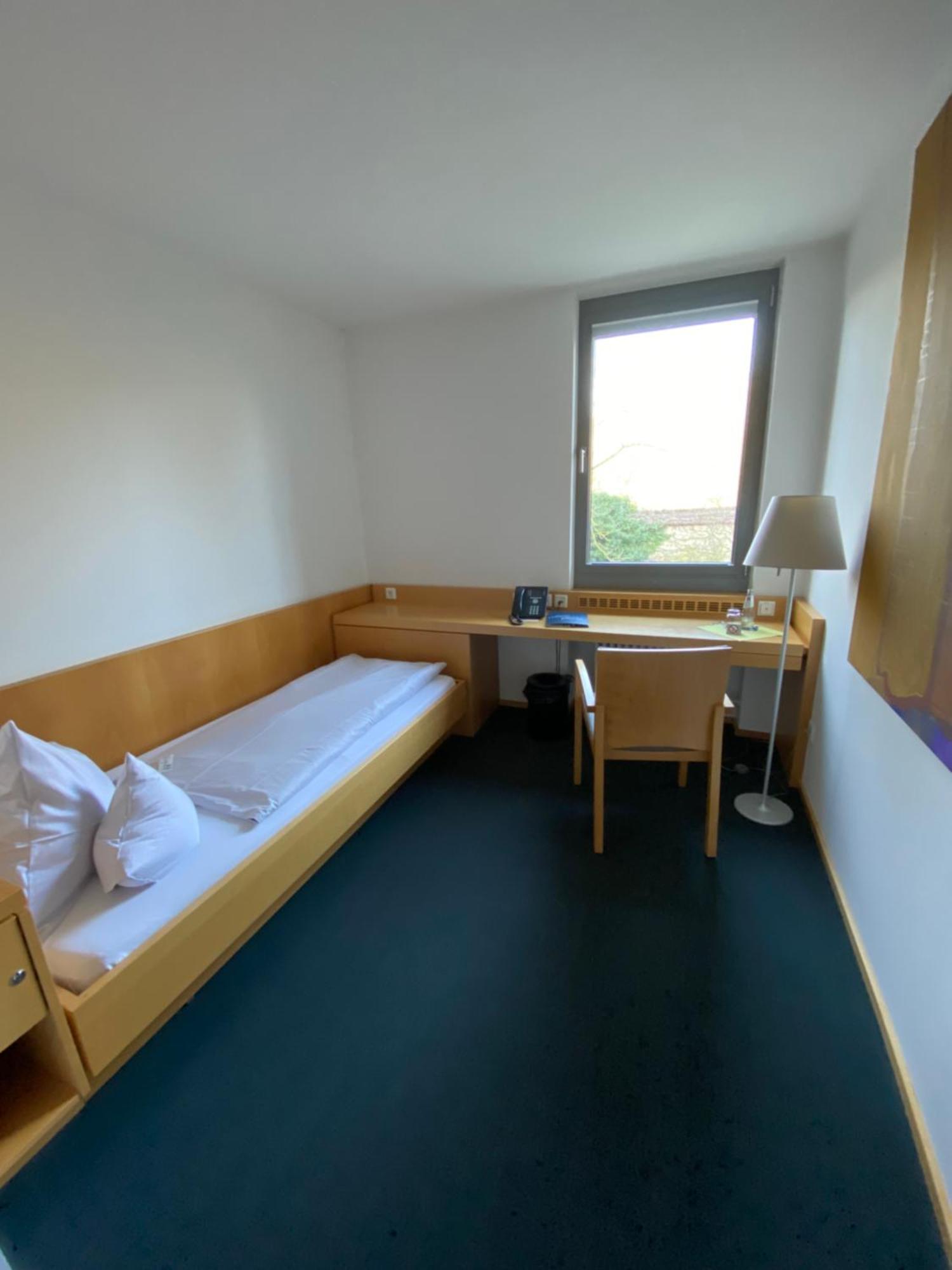 Tagungshaus Himmelspforten - Self Check-In Würzburg Buitenkant foto